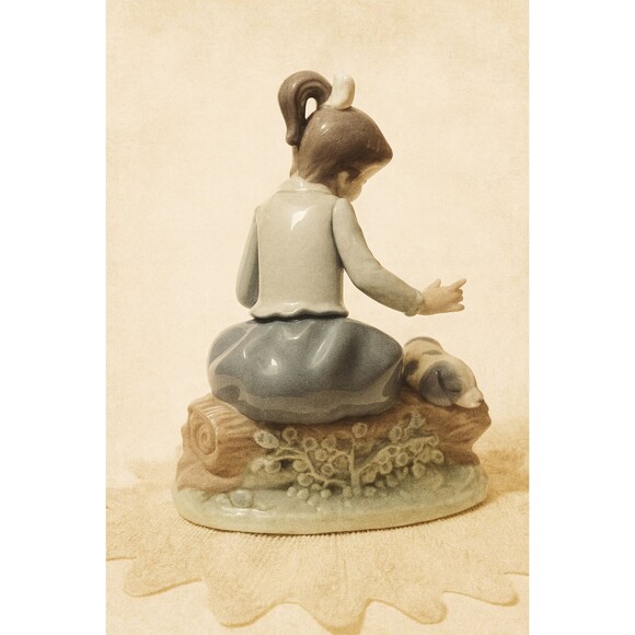 Nao by Lladro – “Let’s Rest” Item #1091 – Retired - Picture 3 of 7